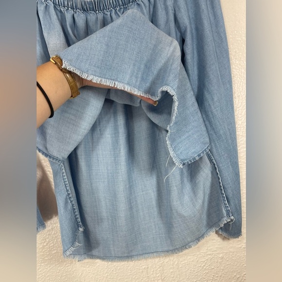 Cloth & Stone Anthropologie Light Blue Chambray Off The Shoulder Top Women’s Sm - Picture 10 of 13